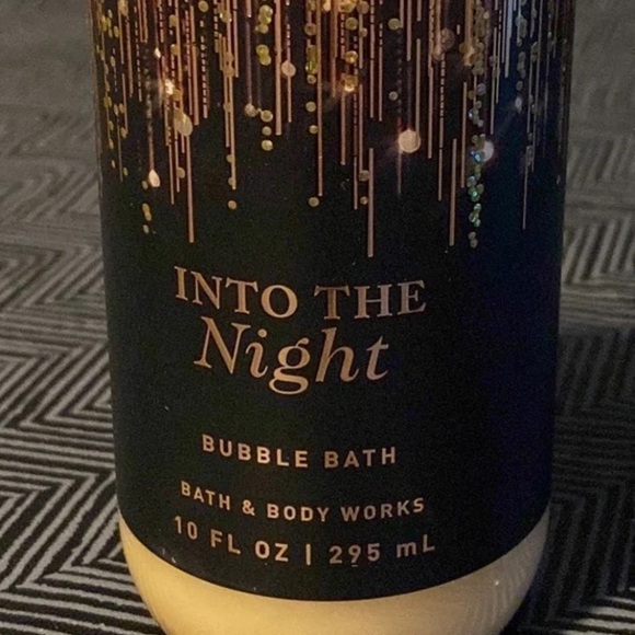 Bath & Body Works Into the Night Bubble Bath - Gold - Picture 4 of 4